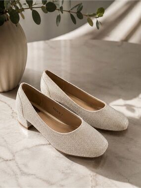 IDIFU silver chunky block heel Slip-On Pumps US 7 with sparkly finish